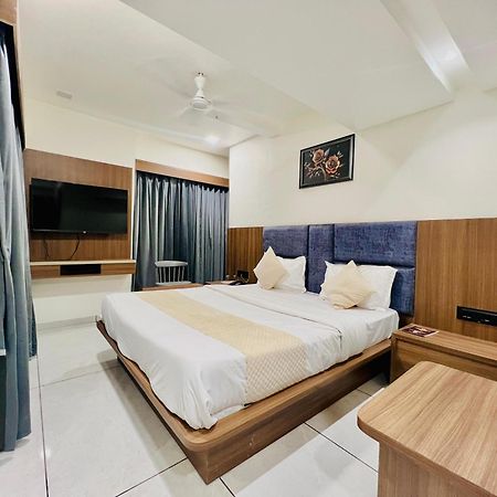Hotel Metro Inn Ahmedabad Exterior photo