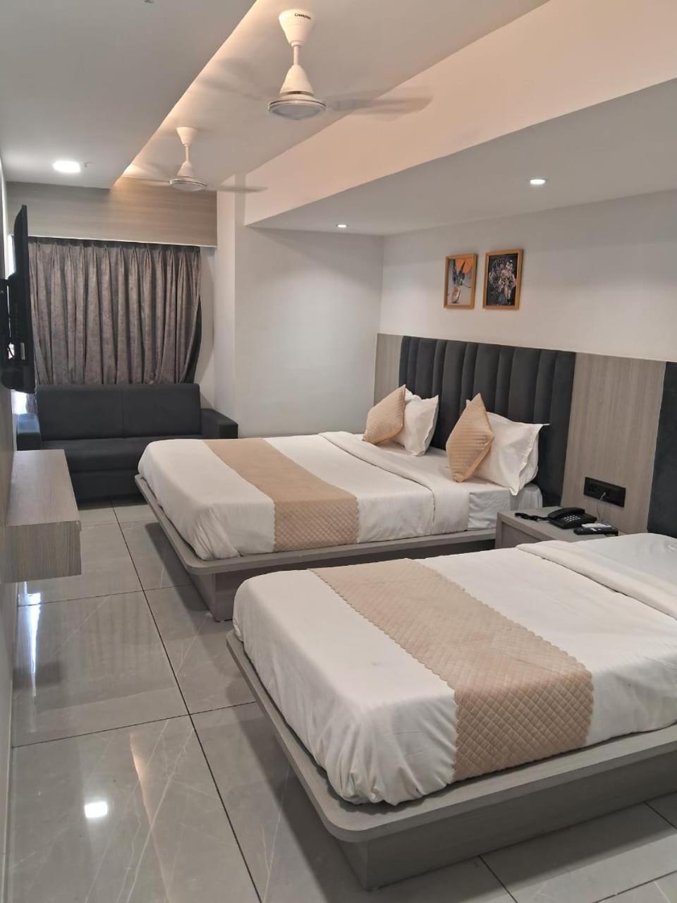 Hotel Metro Inn Ahmedabad Exterior photo